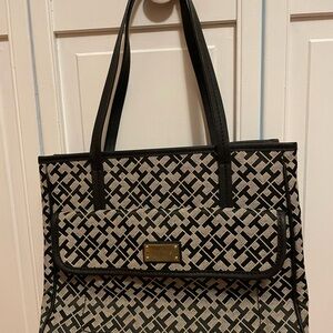 Tommy Hill small tote